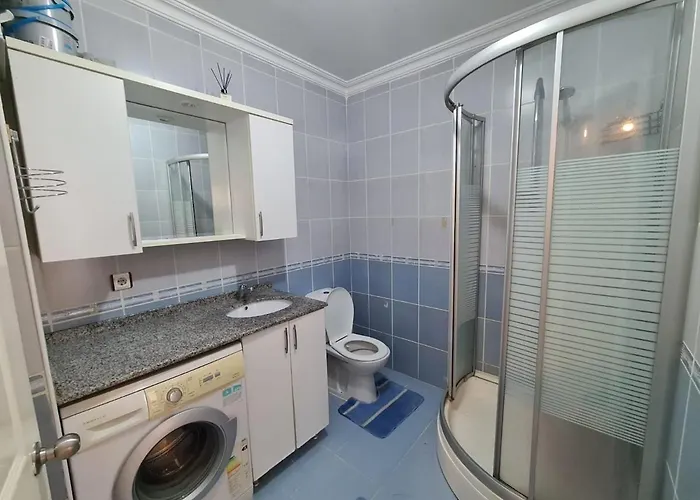 Specius Flat Near Yeditepe Univ Apartment