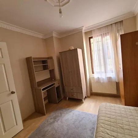 Specius Flat Near Yeditepe Univ Apartament