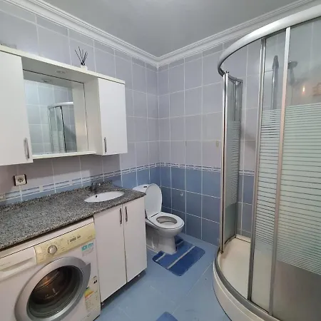 Specius Flat Near Yeditepe Univ Apartament